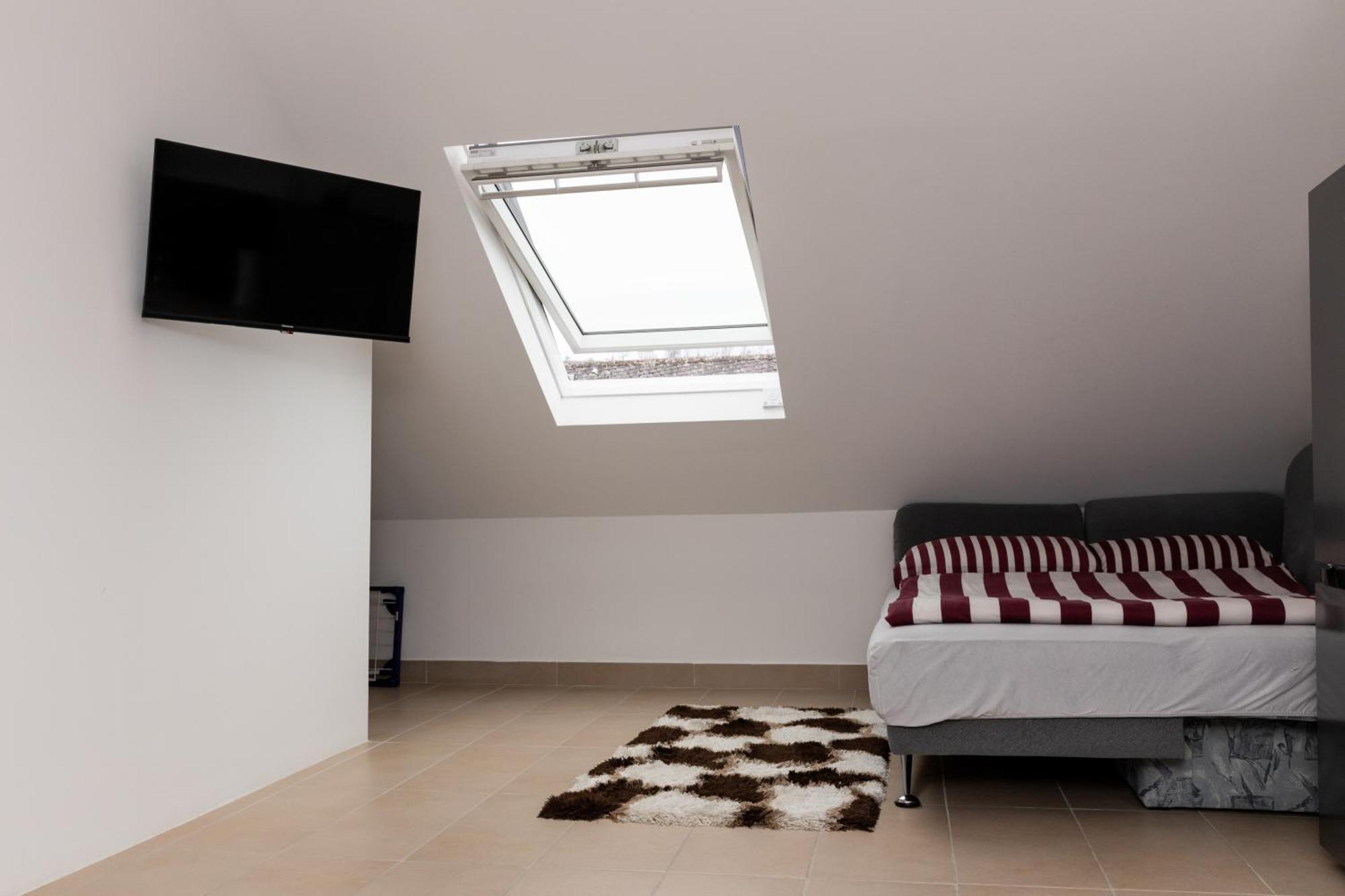 1 Zimmerwohnung In Koblenz โคเบลนซ์ ภายนอก รูปภาพ